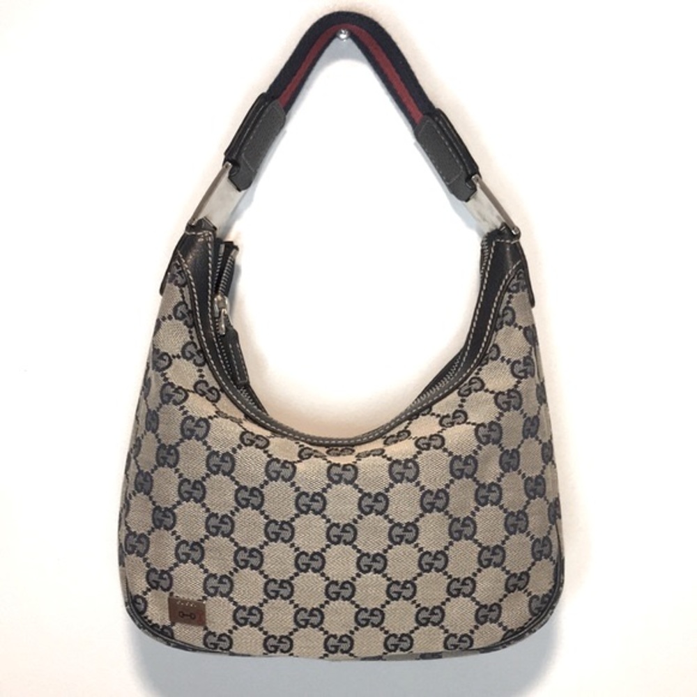 ⭐️ Rare Authentic Vintage Gucci Mini Croissant Shoulder Bag